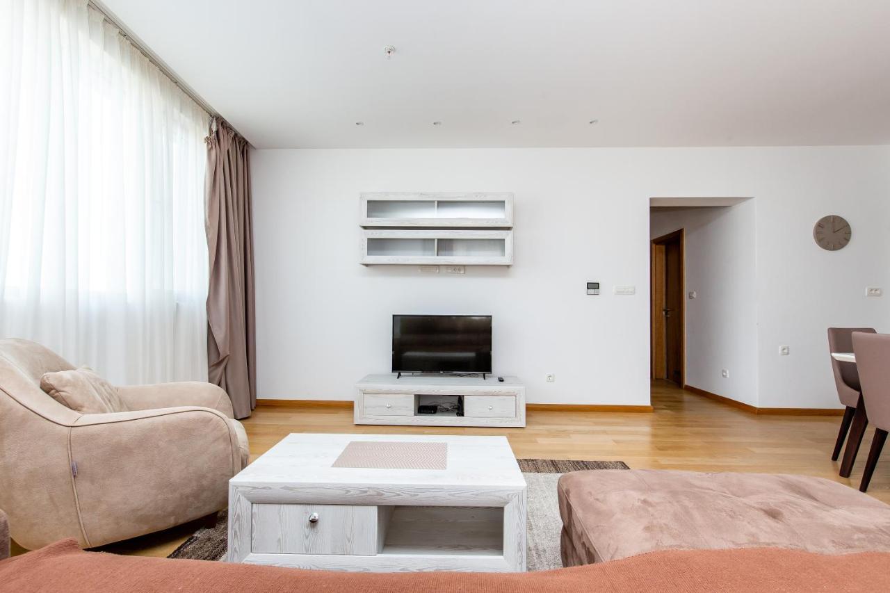 Apartments Lora In Apart-Hotel Μπούντβα Εξωτερικό φωτογραφία