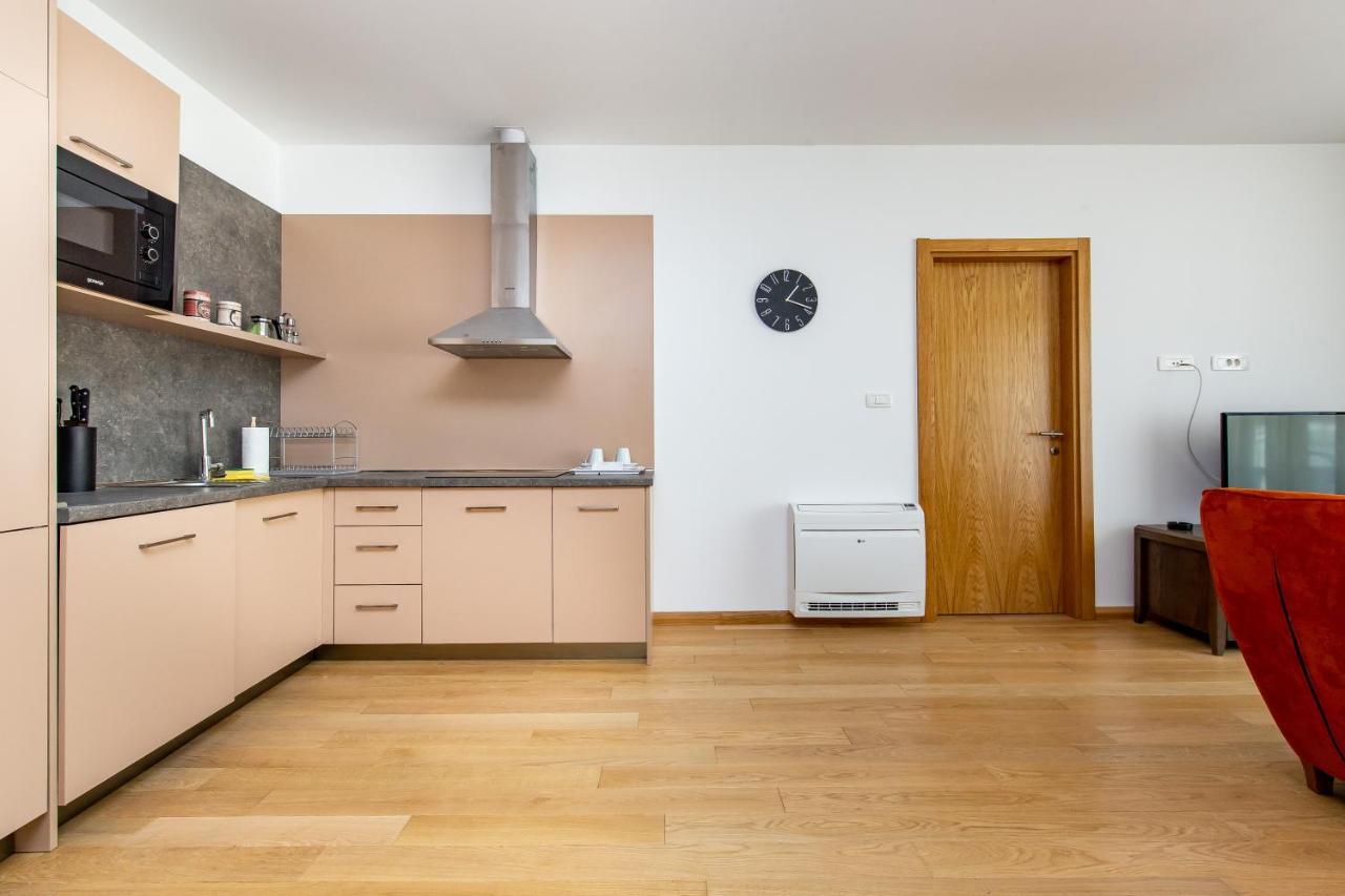 Apartments Lora In Apart-Hotel Μπούντβα Εξωτερικό φωτογραφία